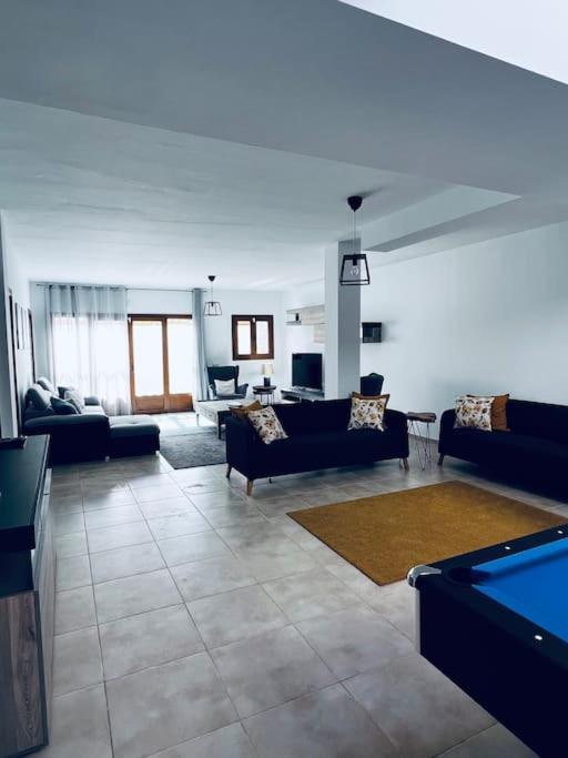 Lovely Casa Suenos, Heated Pool X Snooker Table Villa Playa Blanca (Lanzarote)